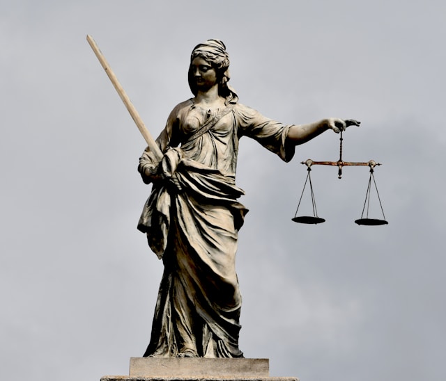 Scale of justice 